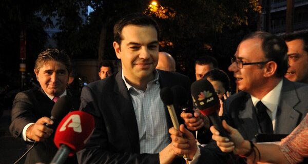 Τσίπρας: Ο σεβασμός στη Δημοκρατία επιβάλλει την προσφυγή στο λαό το συντομότερο