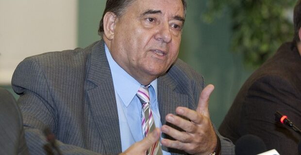 Σε εφέτη ειδικό ανακριτή η υπόθεση του Γ. Καρατζαφέρη