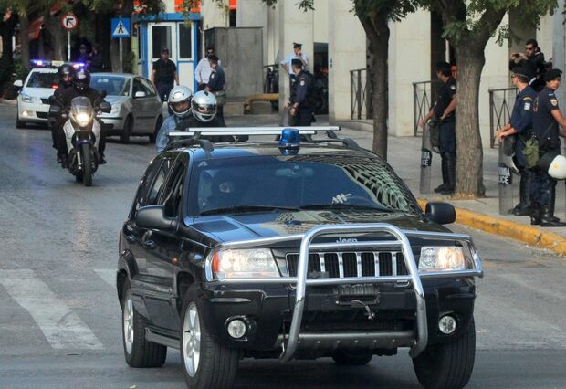 Τρομοκράτες βλέπουν οι Αρχές πίσω από ληστεία στην Λάρισα