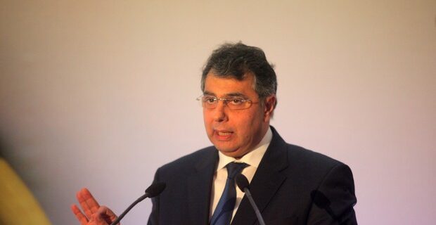 Περίθαλψη των μικρομεσαίων εμπόρων και των οικογενειών τους προωθεί το υπουργείο Εργασίας