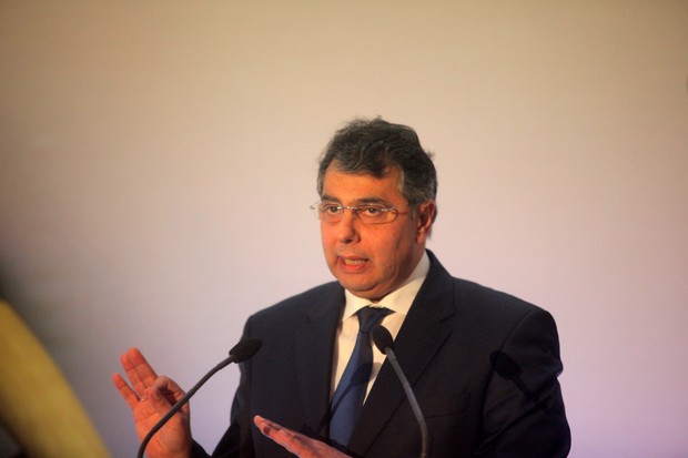 Περίθαλψη των μικρομεσαίων εμπόρων και των οικογενειών τους προωθεί το υπουργείο Εργασίας