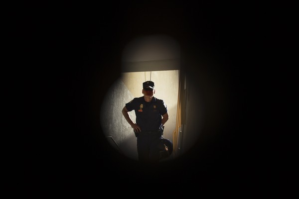 Υπαστυνόμος με μεγάλη όρεξη. “Έφαγε” χιλιάδες ευρώ από λέσχη της ΕΛ.ΑΣ
