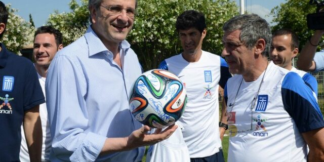 Αντώνης Σαμαράς: “Όλοι οι Έλληνες είμαστε περήφανοι για την εθνική μας ομάδα”