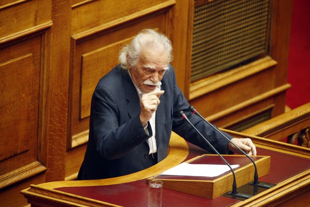 Μ. Γλέζος: “Γεννιούνται κοσμοϊστορικά γεγονότα στη χώρα. Θα πάω στην ευρωβουλή να μεταφέρω το καινούργιο πνεύμα”