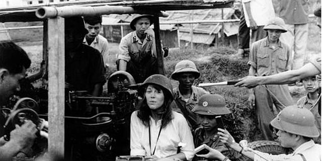 Μηχανή του Χρόνου: Η φωτογραφία της Τζέην Φόντα στο πλευρό των Βιετκόνγκ