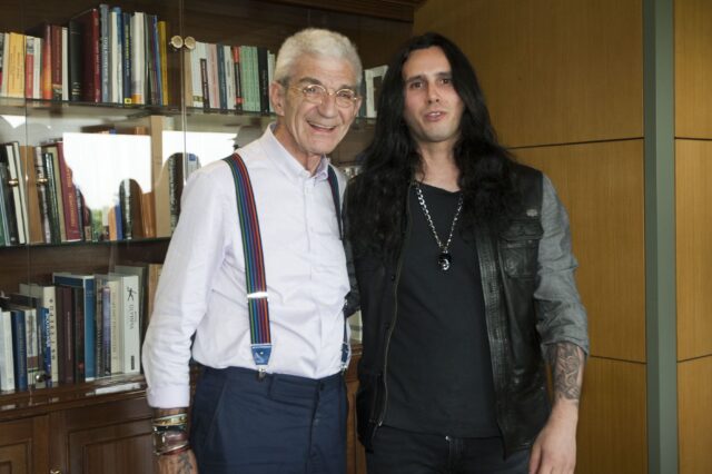 Μέταλ Μπουτάρης. Τίμησε τον Gus G και έκλεψε την παράσταση