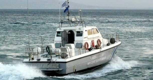 Διάσωση 29 παράνομων μεταναστών στη Σάμο, εντός τουρκικών χωρικών υδάτων