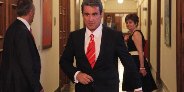 Τελεσίγραφο Λοβέρδου: Από τον Σεπτέμβρη ξεκινά η διαγραφή των αιωνίων φοιτητών