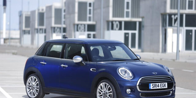 Πρακτικό και ευρύχωρο το νέο 5θυρο MINI hatchback