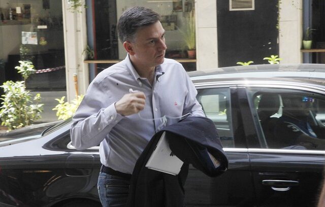 Άρθρο βόμβα από τον Θ. Μωραΐτη: Βάζει θέμα ηγεσίας στο ΠΑΣΟΚ