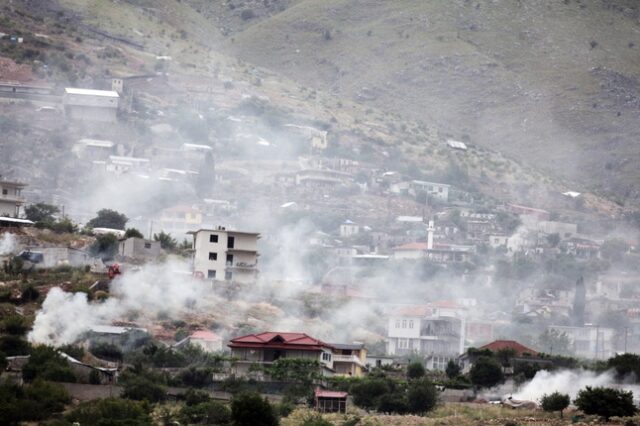 Λαζαράτι: Η αστυνομία κατέλαβε την “χασισο-πρωτεύουσα” της Ευρώπης. Τεράστιοι καπνοί από φλεγόμενη κάνναβη σκέπασαν την Αλβανία