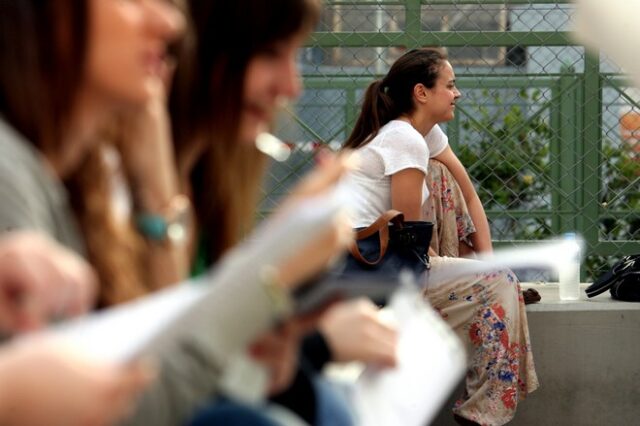 Πανελλήνιες 2014: Έρχεται άνοδος των βάσεων