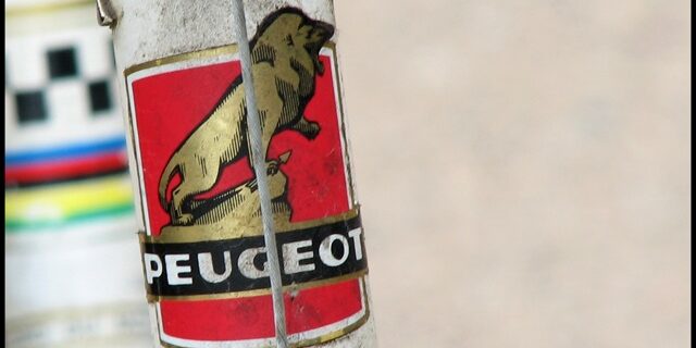 H Peugeot ετοιμάζεται να περικόψει 850 θέσεις εργασίας