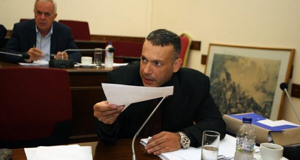 Προθεσμία για να απολογηθεί έλαβε και ο βουλευτής της Χρυσής Αυγής Πολύβιος Ζησιμόπουλος
