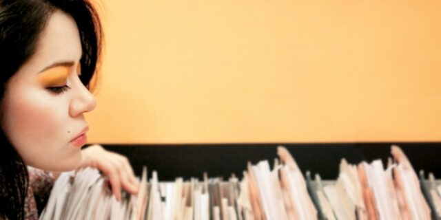 Ξεκινάει ο έλεγχος 50.000 υπαλλήλων για πλαστά πιστοποιητικά. Ποιοι είναι οι 4 λόγοι που θα απολύονται