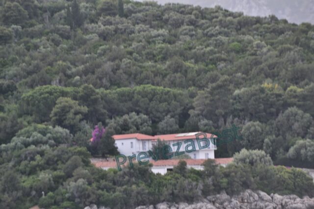 Φωτογραφίες από το πάρτι χλιδής της Ριμπολόβλεβα στο Σκορπιό που γύρισε το χρόνο πίσω στις εποχές Ωνάση