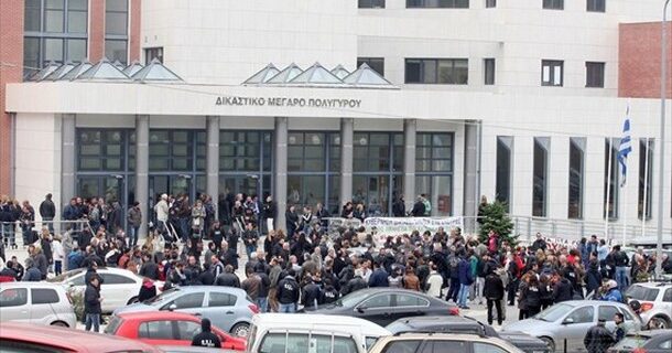 Προθεσμία πήραν 15 κατηγορούμενοι για την επίθεση στις Σκουριές