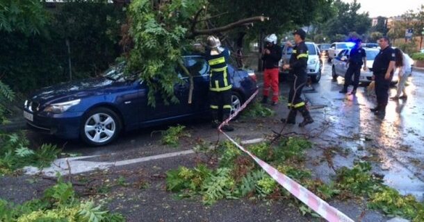 Υλικές ζημιές από το μπουρίνι στη Θεσσαλονίκη