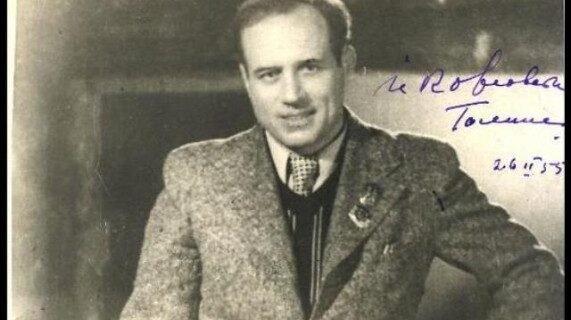 Μηχανή του Χρόνου: O καλλιτέχνης που αρνήθηκε να τραγουδήσει για τον Στάλιν