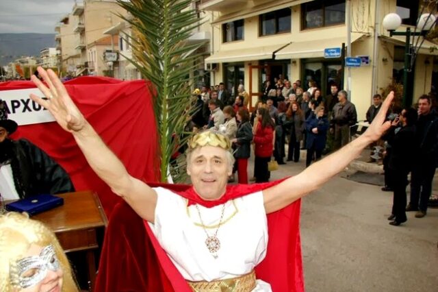 Τα άπαντα του Δημοσθένη Βεργή: Τσολιάς στο Παρίσι, η πρόκληση στην Τσιλέρ, η “συνεύρεσή” του με την Τζούλια και η απειλή της φυλακής