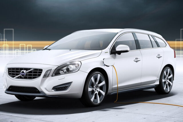 V60 Plug-in Hybrid. Το πιο καινοτόμο αυτοκίνητο που έφτιαξε ποτέ η Volvo