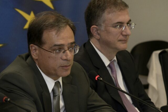 Η απειλή του υπουργείου Οικονομικών: Κάντε δηλώσεις γιατί θα χάσετε το κοινωνικό μέρισμα