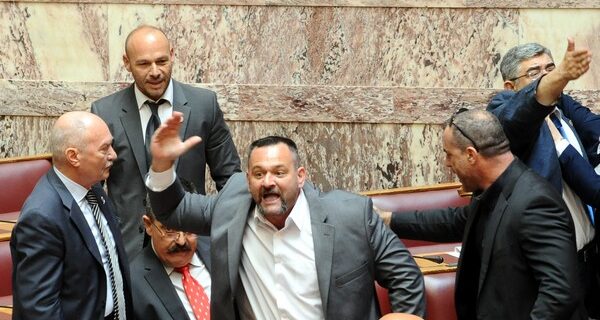 Βρισιές και σκηνές ντροπής στη Βουλή. Επεισόδιο Μίχου-Τατσόπουλου