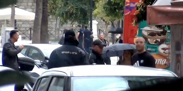 Καθαρίστριες: Χρυσαυγίτες μας βρίζουν και μας απειλούν