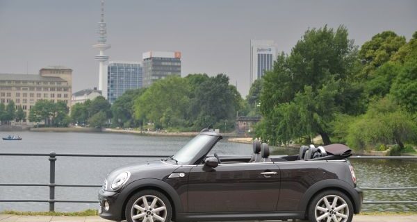 MINI Cabrio: Η επιτομή του στυλ και της ‘open-top’ οδηγικής απόλαυσης
