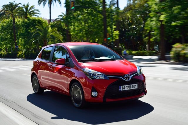 Οδηγούμε στη Γερμανία το νέο Toyota Yaris. Ο βασιλιάς είναι εδώ με τιμές από 11.490€