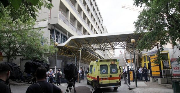 Επιτυχής η επέμβαση στον Νίκο Μαζιώτη. Οι γιατροί επανασύνδεσαν το οστό του