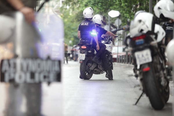 Υποψήφιος αστυνομικός προσέφυγε στο ΣτΕ για να βρει… το ακριβές του ύψος!