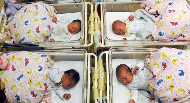 Μόλις 8,5% ο μέσος ρυθμός γεννήσεων στην Ελλάδα, από τα πιο χαμηλά στην Ευρώπη. Κινδυνεύουμε με υπογεννητικότητα