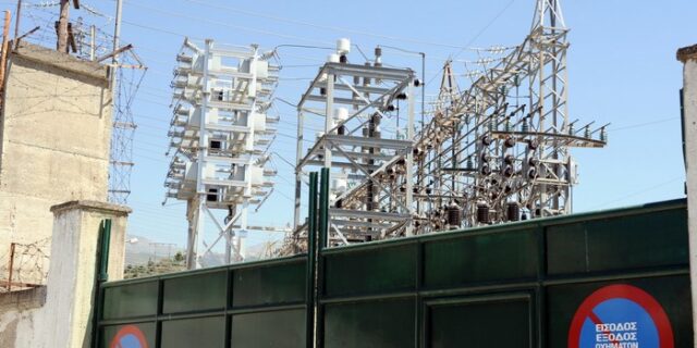 Αγριεύει η ΔΕΗ, κόβει το ρεύμα σε όσους δεν πληρώνουν