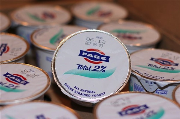 Οριστική δικαίωση στην Βρετανία: “Greek yoghurt” μόνο Made in Greece
