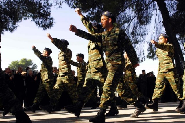 Νέος νόμος: Αυστηρότερο το σύστημα αναβολών στο στρατό