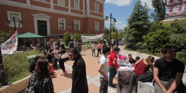 Εξετάζουν επέκταση των μετεγγραφών και σε δευτεροετείς