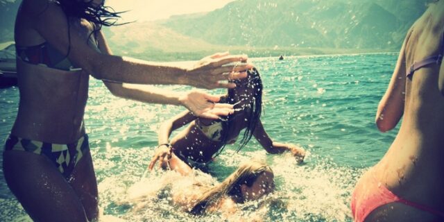 Βουτιές από χρυσάφι: Πόσο κοστίζουν οι εξορμήσεις στις παραλίες της Αττικής