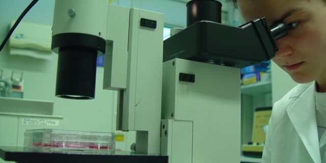 Τρόμος στις ΗΠΑ: Βρήκαν άθικτα φιαλίδια με τον “εξαφανισμένο” θανατηφόρο ιό της ευλογιάς