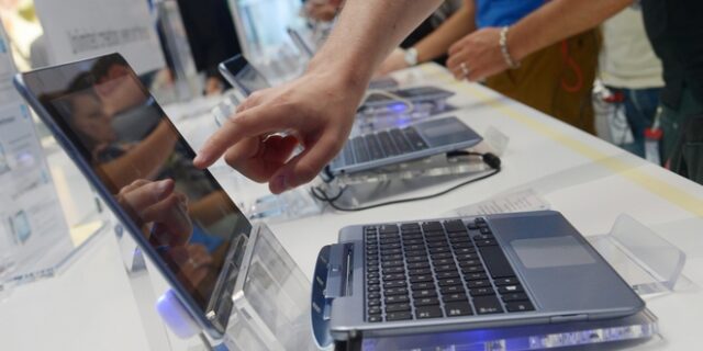 Και όμως: Ένας στους τρεις Έλληνες δεν έχει χρησιμοποιήσει ποτέ υπολογιστή, ή το Ίντερνετ