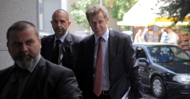 Μας χαιρέτησε για την ώρα η τρόικα. Επιστρέφει τον Σεπτέμβριο
