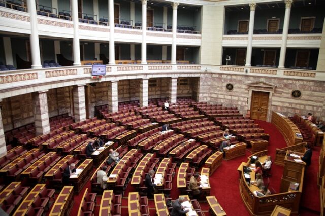 Την Τρίτη αναμένεται να κατατεθεί το πολυνομοσχέδιο για τη δόση Ιουλίου