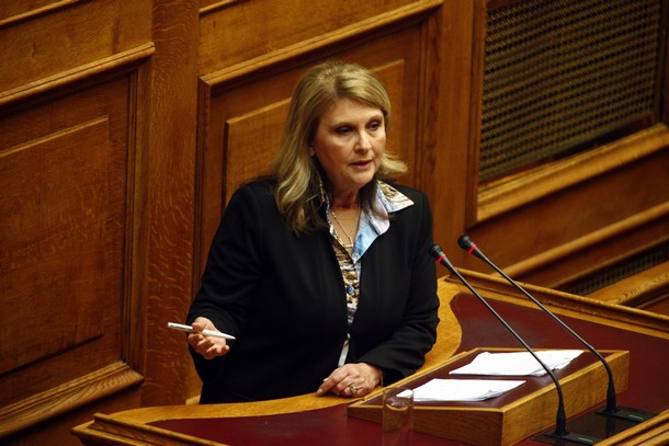 Βούλτεψη: “Δεν αθροίζονται οι προτάσεις περί δημοψηφίσματος”