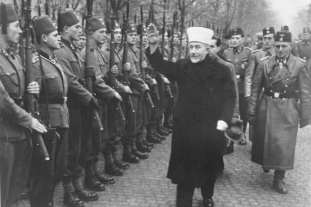 Μηχανή του Χρόνου: Φέσι και αγκυλωτός σταυρός. Mουσουλμάνοι εθελοντές πολέμησαν στο πλευρό των Waffen SS