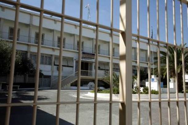 Oι προϋποθέσεις του νόμου και η άδεια στον Κουφοντίνα