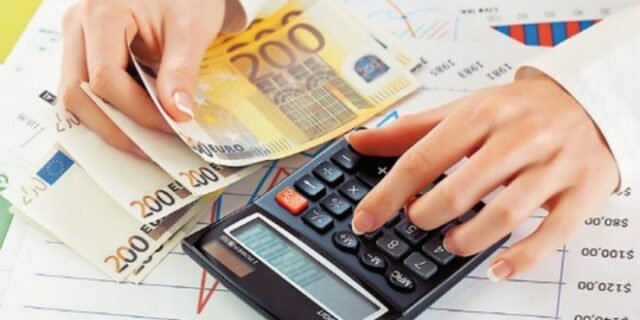 Νέες ανατροπές στο καθεστώς του ΦΠΑ: Ενιαίος συντελεστής στο 19% και κατάργηση όλων των εξαιρέσεων