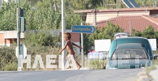 Πύργος: Εικόνες ντροπής στα φανάρια Φιλοθέης – Γυμνά στο δρόμο ανήλικα ΡΟΜΑ