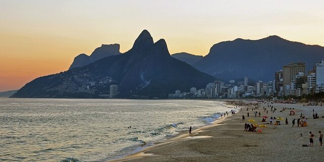 Οι πόλεις με τις ομορφότερες παραλίες