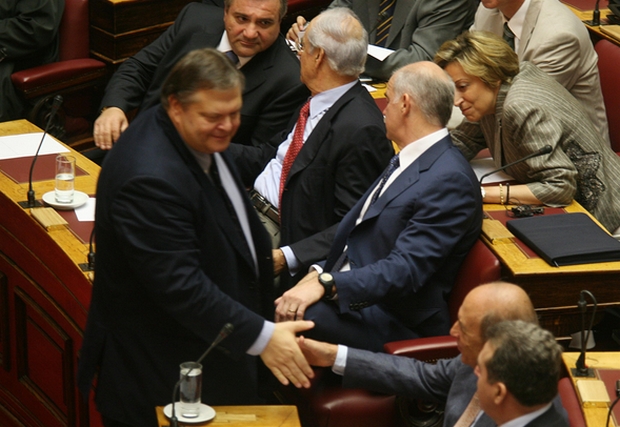 Σημίτης: Υπήρξε η τεράστια σπατάλη πόρων το 2004 – 2009 για πελατειακές κομματικές εξυπηρετήσεις