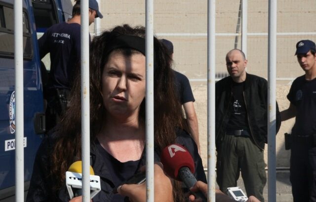 Επιστολή Πόλας Ρούπα: Δεν θα παραδοθώ θα συνεχίσω να αγωνίζομαι, ας έρθουν να με πιάσουν